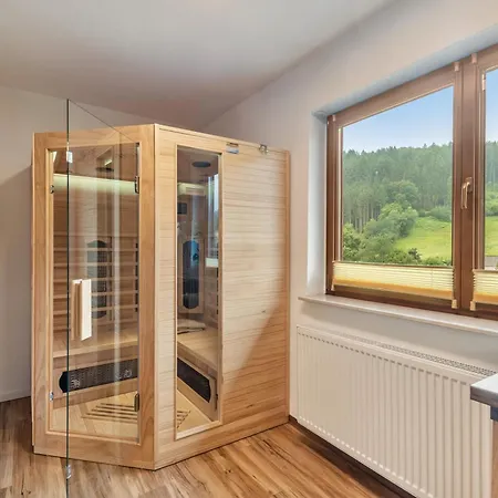 Apartment Hof Helmenhube 2 *
