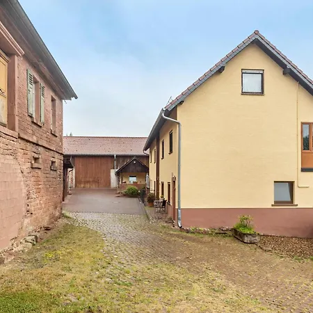 Hof Helmenhube 2 * Gammelsbach