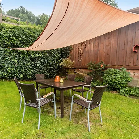 Apartment Hof Helmenhube 2 *